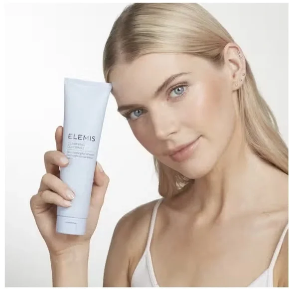 Elemis Clarifying Clay Wash 150mls - Picture 4 of 11